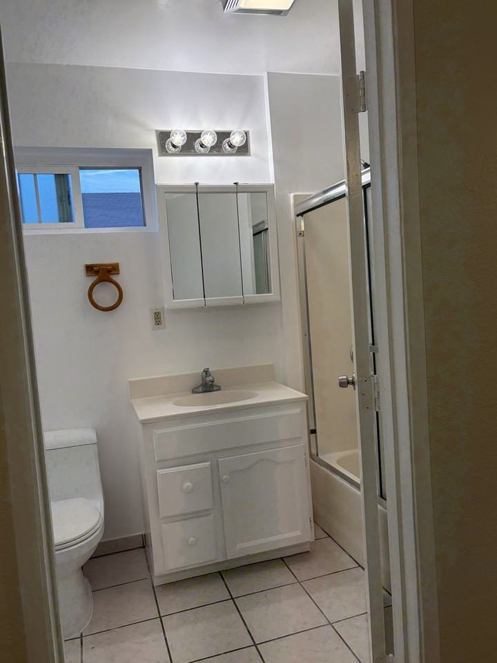 1700 Scott Rd #1706 - Photo 5 of 7