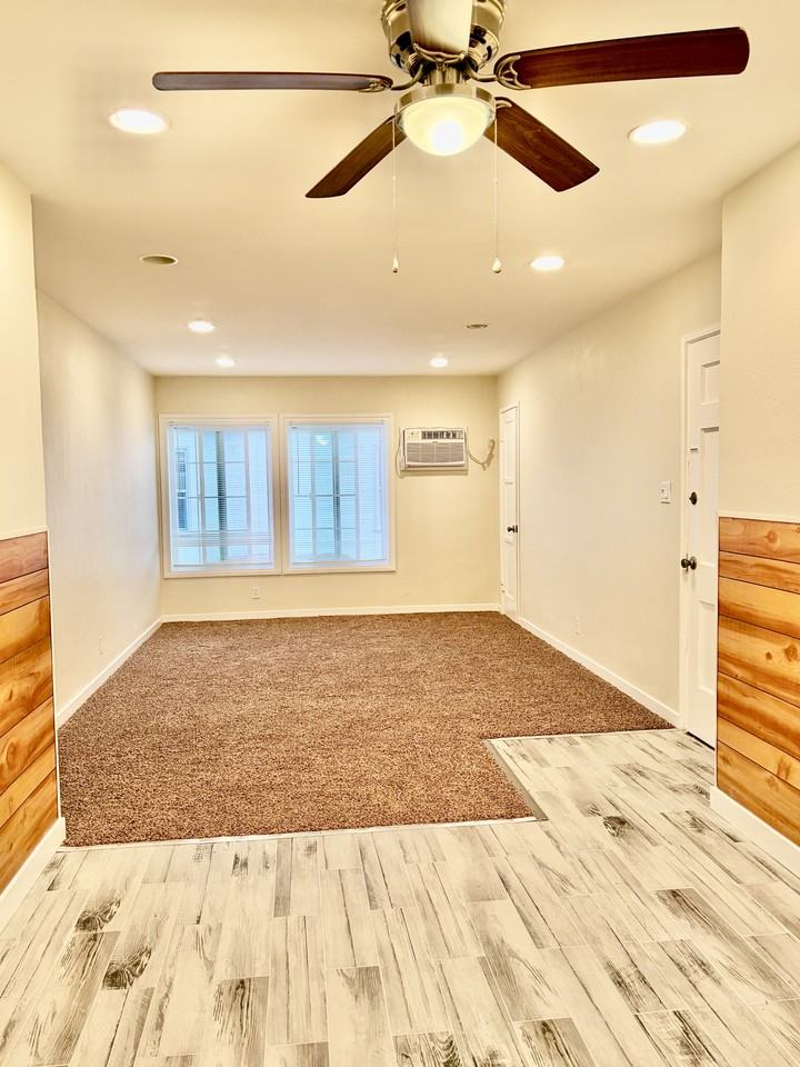 1700 Scott Rd #1706 - Photo 6 of 7