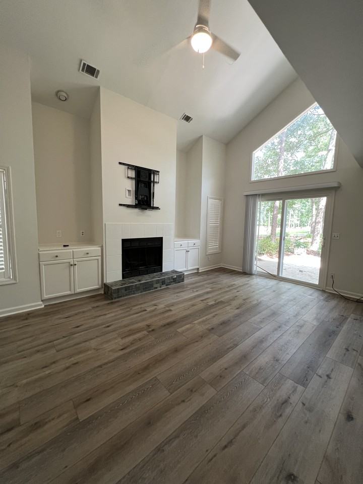 168 Sumter Sq - Photo 6 of 26