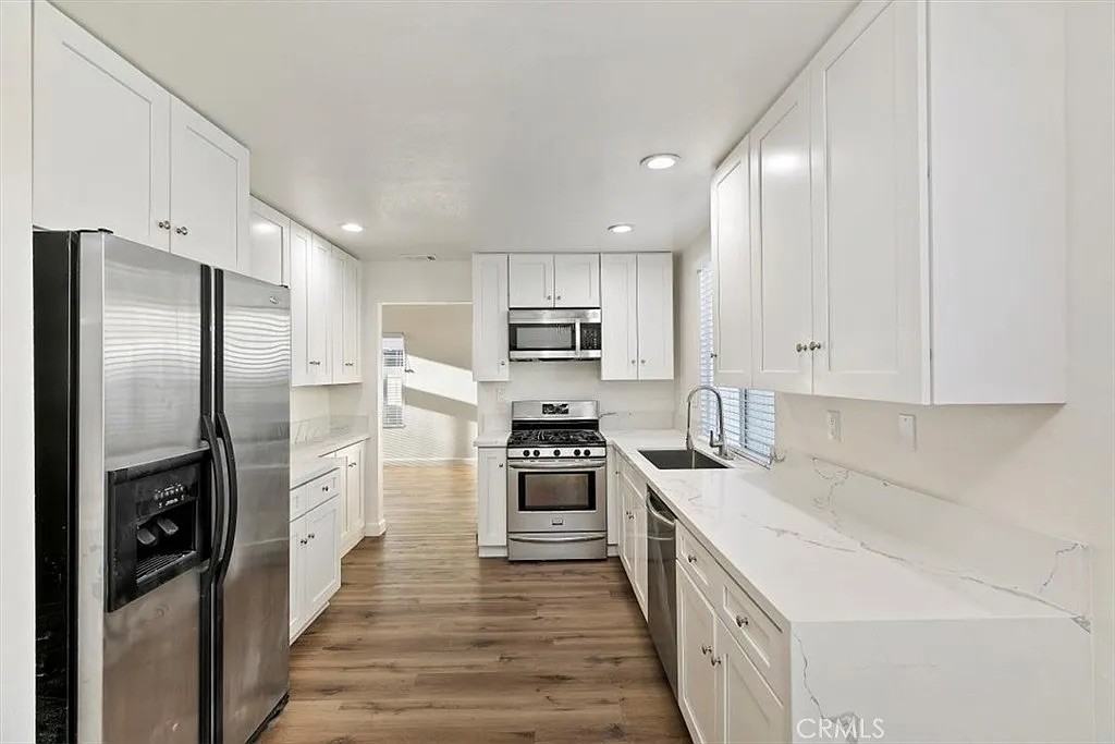 19912 Westerly Dr - Photo 5 of 10