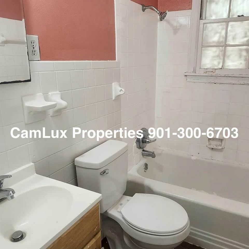 3484 Vernon Ave #3484 - Photo 3 of 9