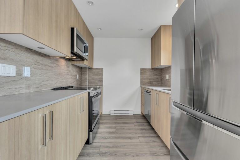 4300 Thompson Rd #2 - Photo 3 of 18