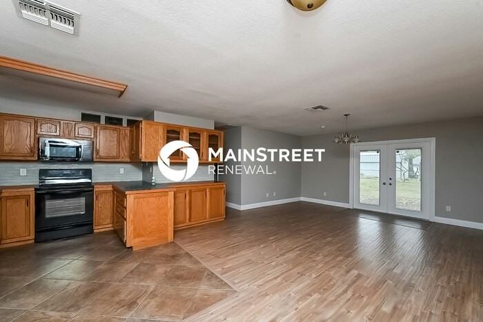 6416 Chippendale Rd - Photo 6 of 16