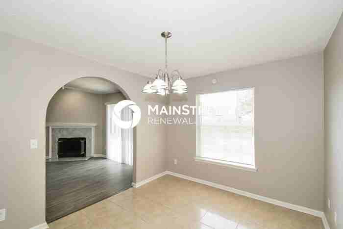 8294 Rocky Creek Ct - Photo 5 of 16