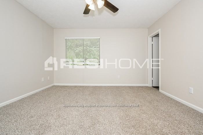 8308 Webb Rd - Photo 6 of 19