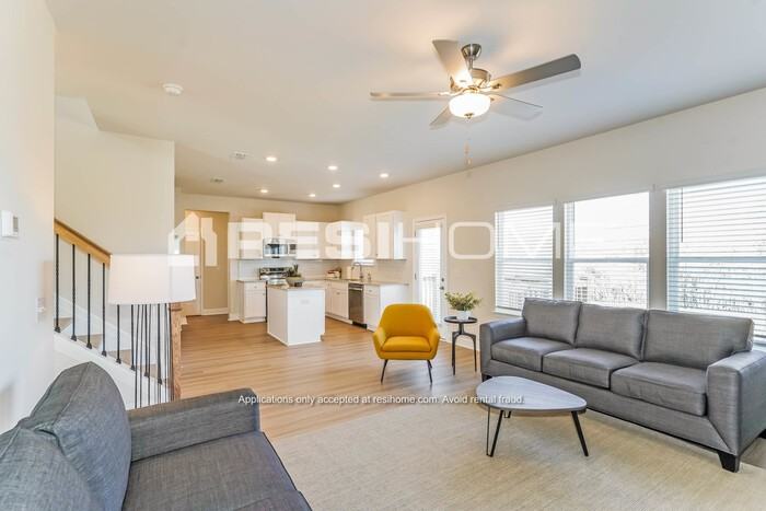 850 Keats Way - Photo 3 of 19