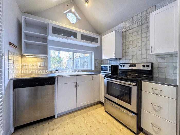 4118 Wyandot St - Photo 6 of 34