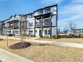 featured image of 835 Altamaha Trl