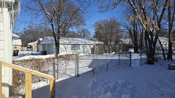 2914 Sewell St - Photo 6 of 39