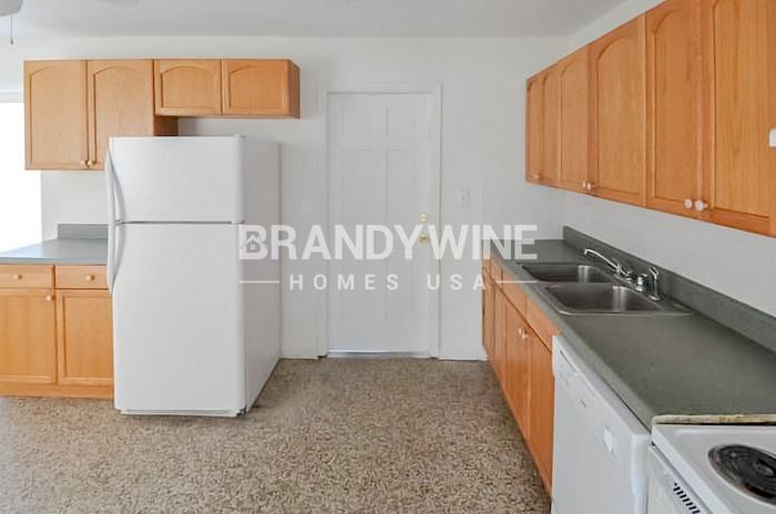 6215 N Coolidge Ave - Photo 4 of 10