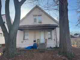 featured image of 122 West Myrtle Street