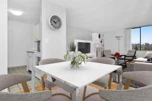 featured image of 195 21st St