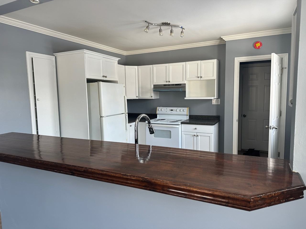 563 Mccannan Ave #1 - Photo 3 of 22