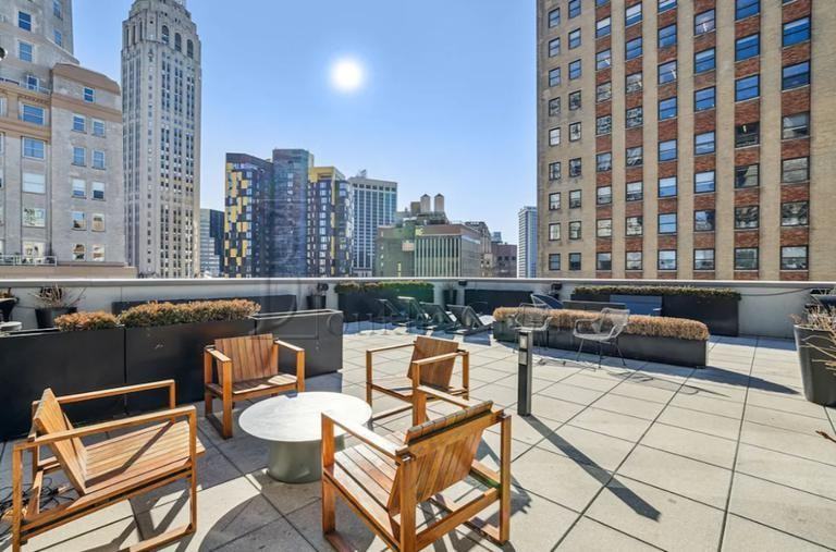 20 Broad St #2116A - Photo 7 of 8