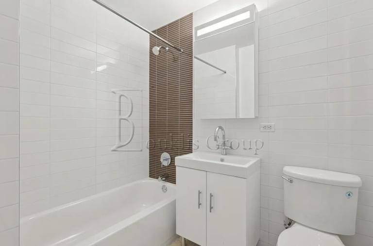 20 Exchange Pl #18-7 - Photo 3 of 8