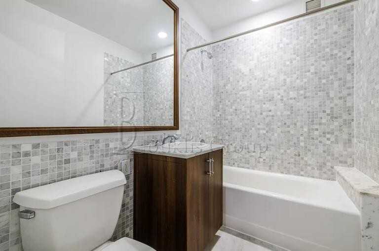 37 Wall St #11F - Photo 4 of 8