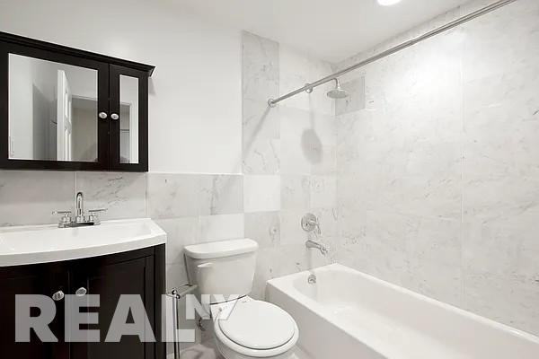 788 Classon Ave #3R - Photo 5 of 6