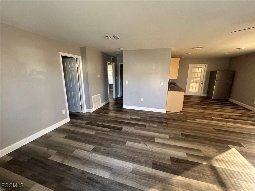 8422 Robin Rd - Photo 3 of 17