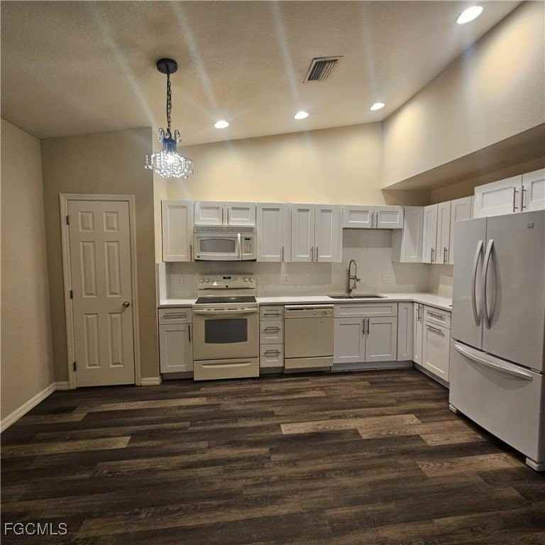 103 Ivan Ave S - Photo 4 of 13