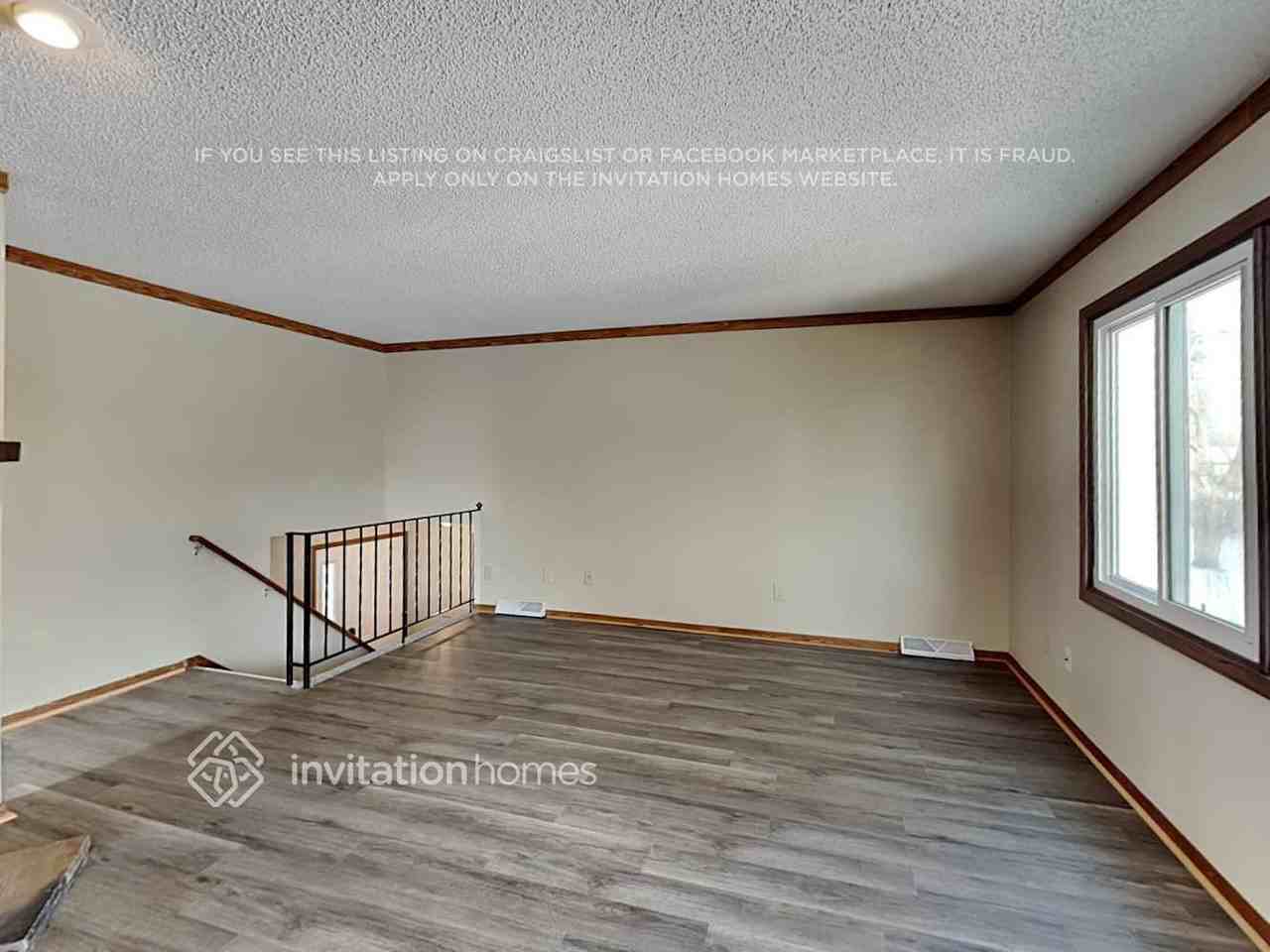 11932 Pennsylvania Ave N - Photo 5 of 20