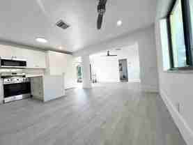 2645 Se 1st Ct #4 - Photo 1 of 1