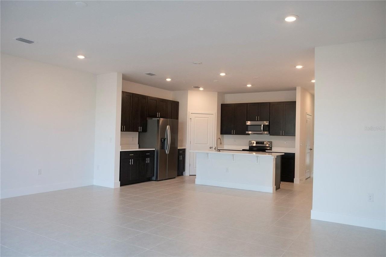 1085 Orange Trailside Way - Photo 5 of 27