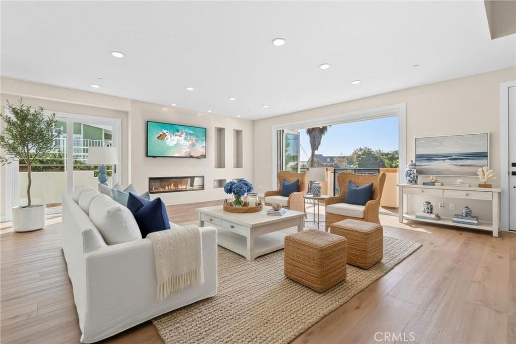 34074 Colegio Dr - Photo 2 of 45