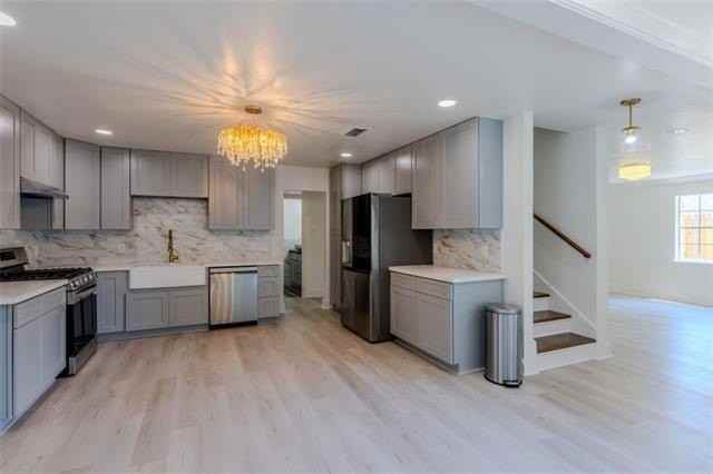 194 Live Oak St - Photo 7 of 50