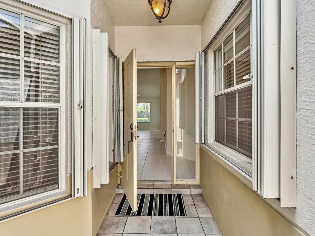 6094 Lake Hibiscus Dr - Photo 6 of 50