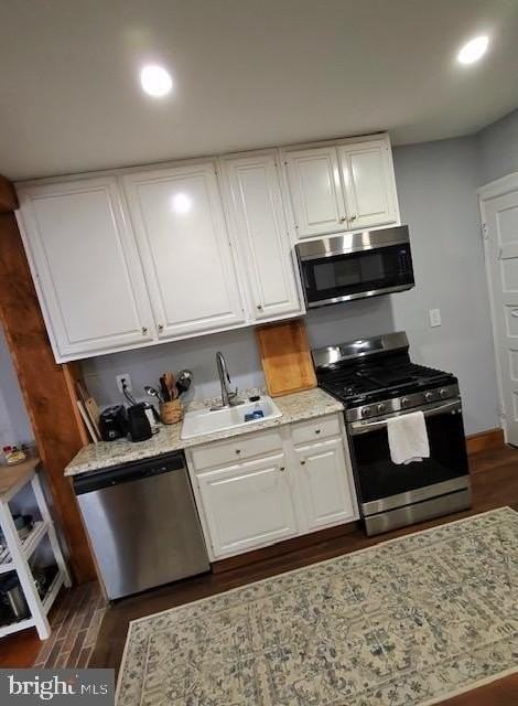 903 Jackson St Ne - Photo 3 of 18