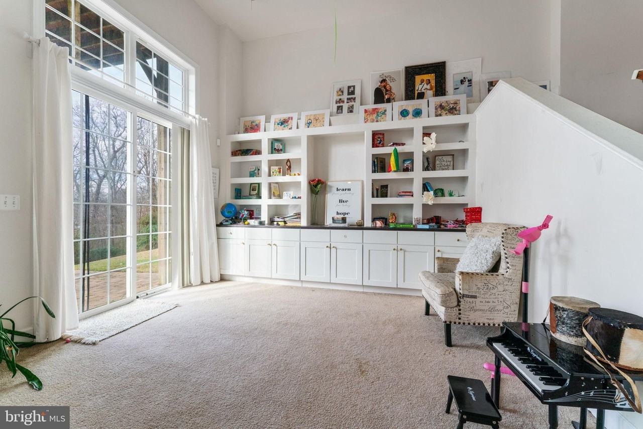 6526 Wayside Pl - Photo 6 of 16