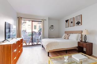 328 W 11th St - Photo 1 of 1