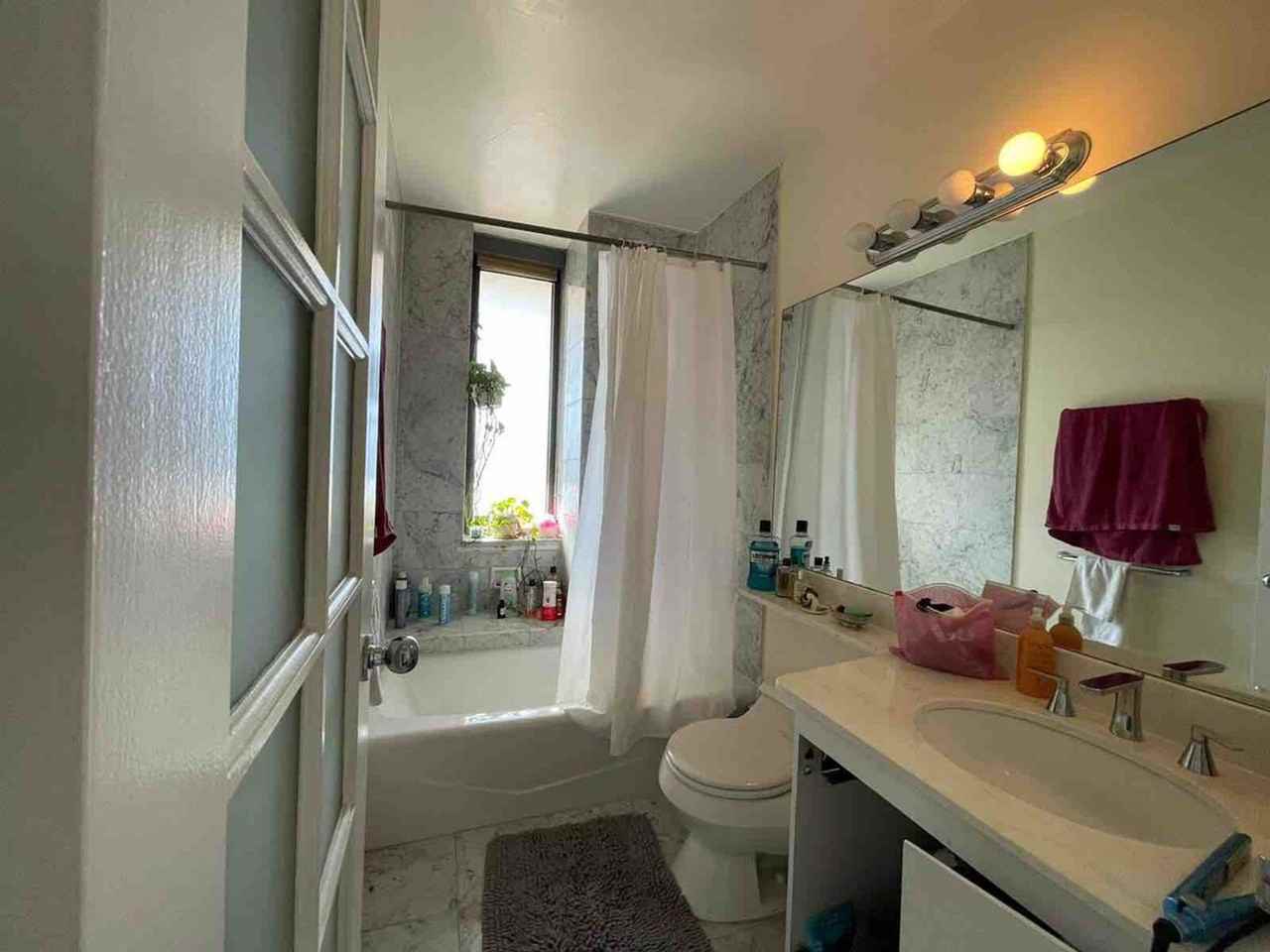 330 E 38th St #1358388P - Photo 7 of 11