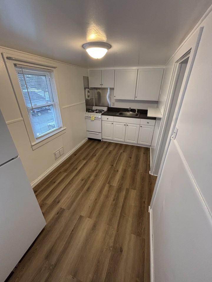 9506 Belair Road #B - Photo 6 of 13