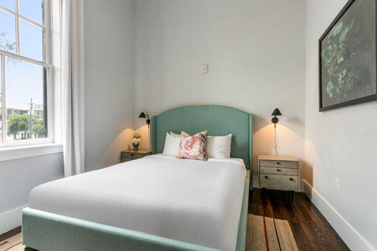 1430 Saint Charles Ave #1266668P - Photo 4 of 24