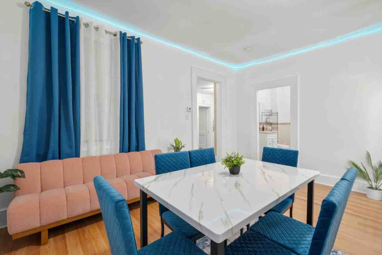 21 Lord Avenue - Photo 2 of 50