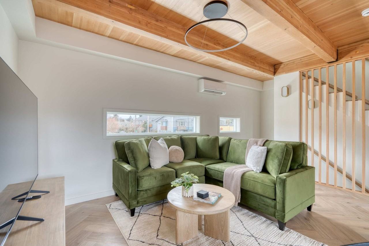 5018 Ne 26th Ave #1309862P - Photo 7 of 49