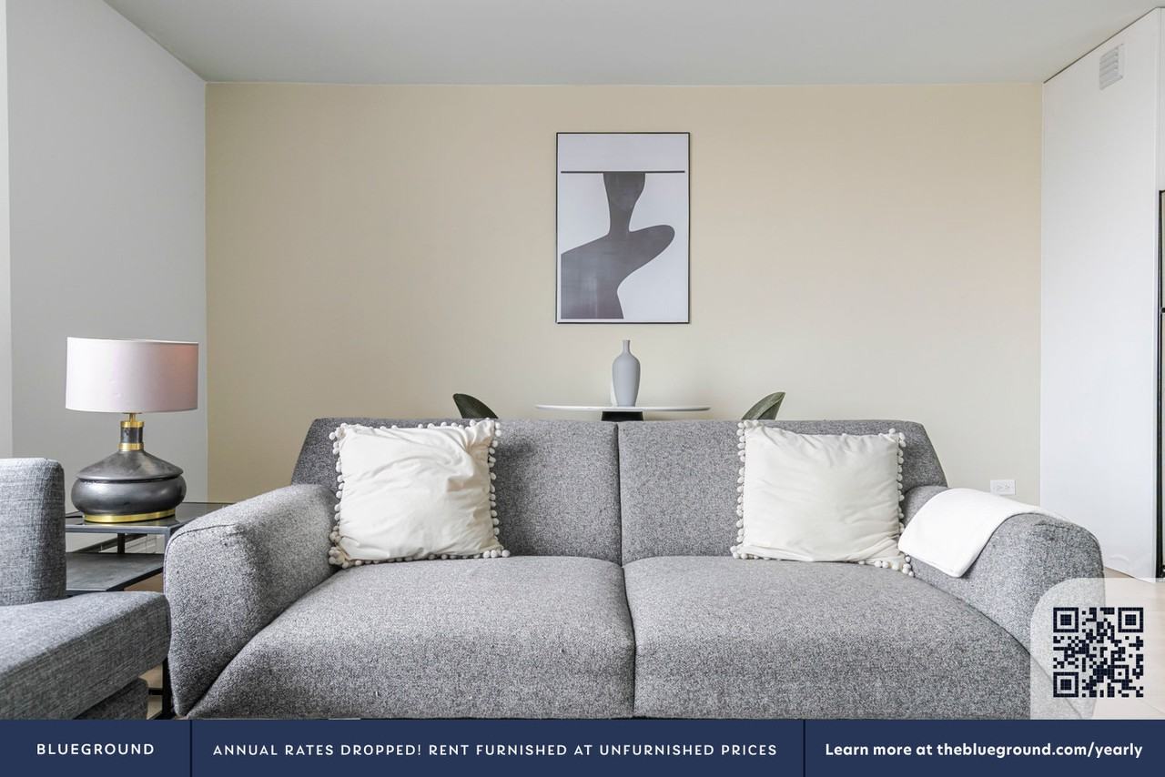 2625 N Clark St #1375 - Photo 4 of 25