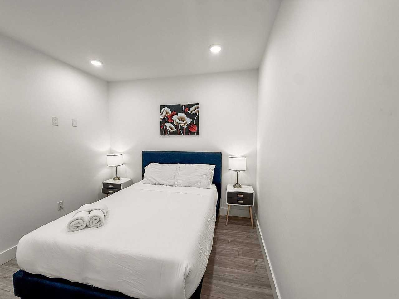 2400 E Huntingdon St #1352423P - Photo 5 of 9