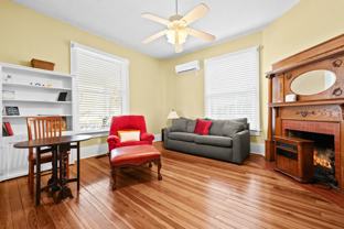 715 Se 2nd Ave - Photo 1 of 1