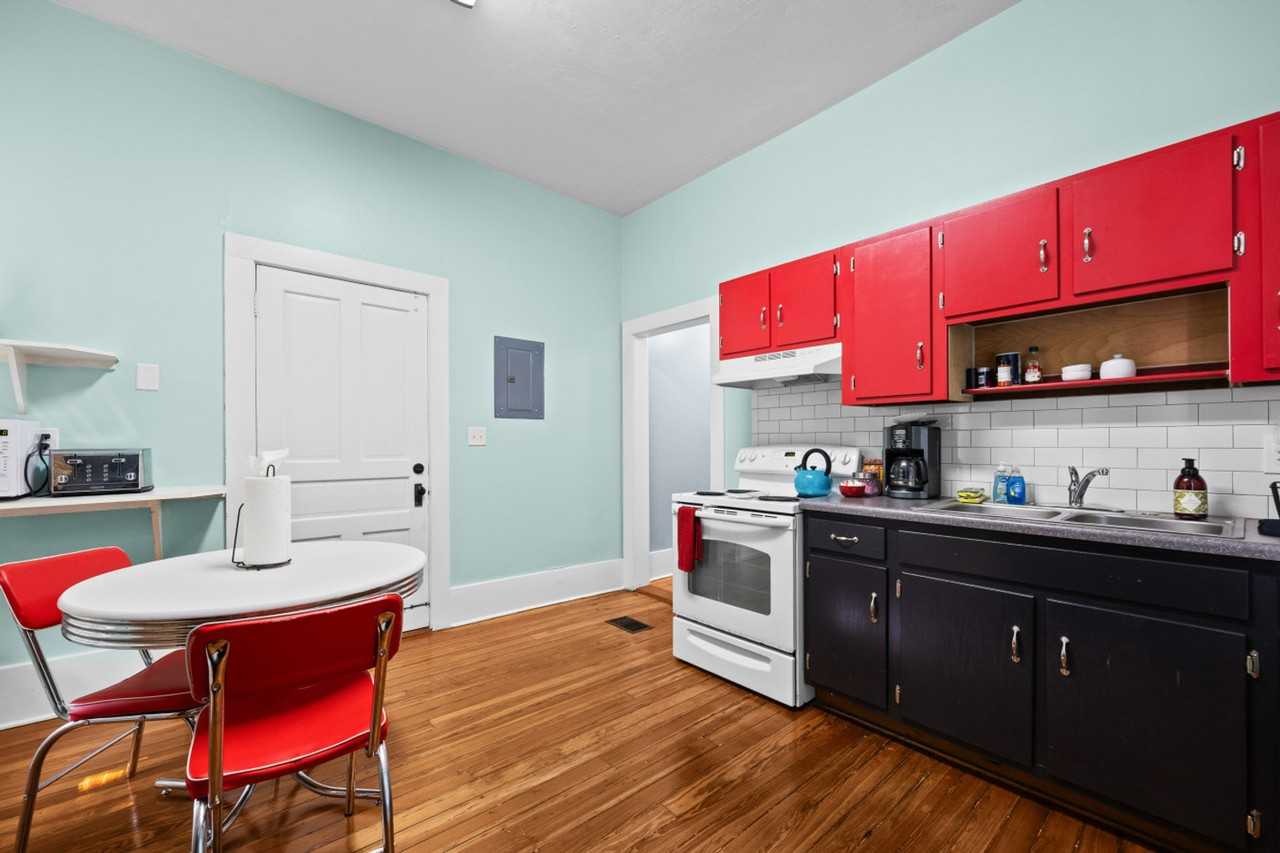 715 Se 2nd Ave #1359135P - Photo 7 of 11