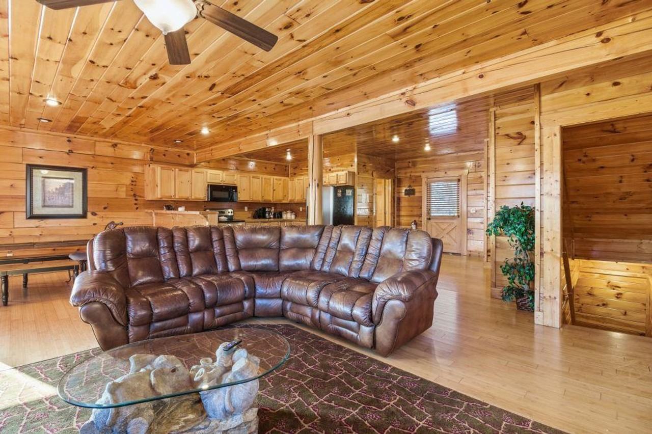 1115 Towering Oaks Dr #1373975P - Photo 3 of 30