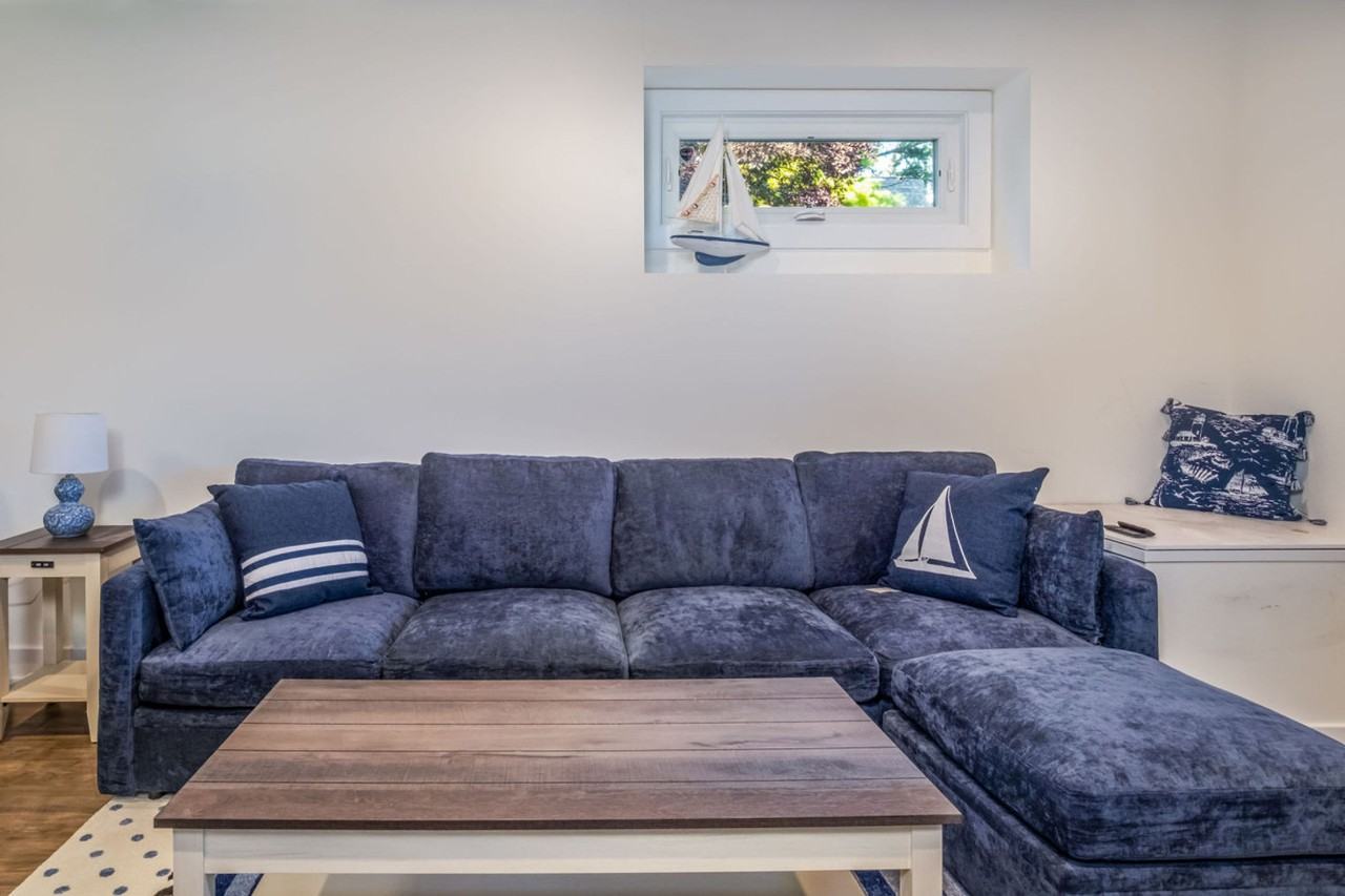 184 E Grand Ave #1374785P - Photo 5 of 50