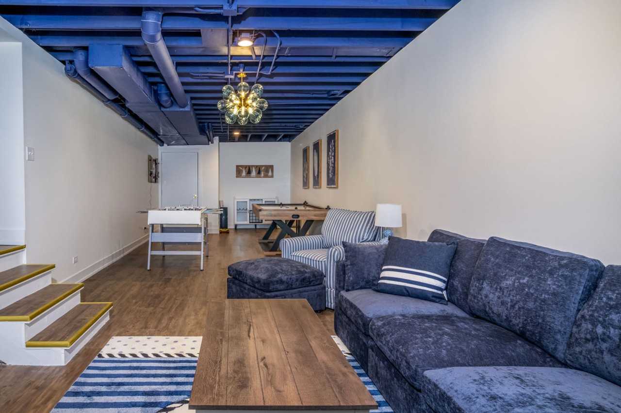 184 E Grand Ave #1374785P - Photo 6 of 50