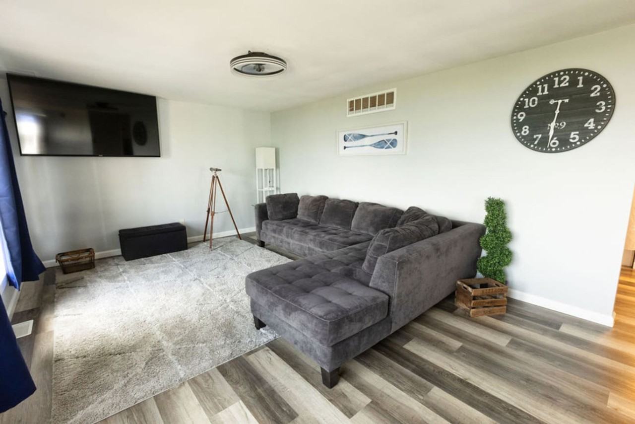 39259 N Jackson Dr #1374781P - Photo 4 of 41