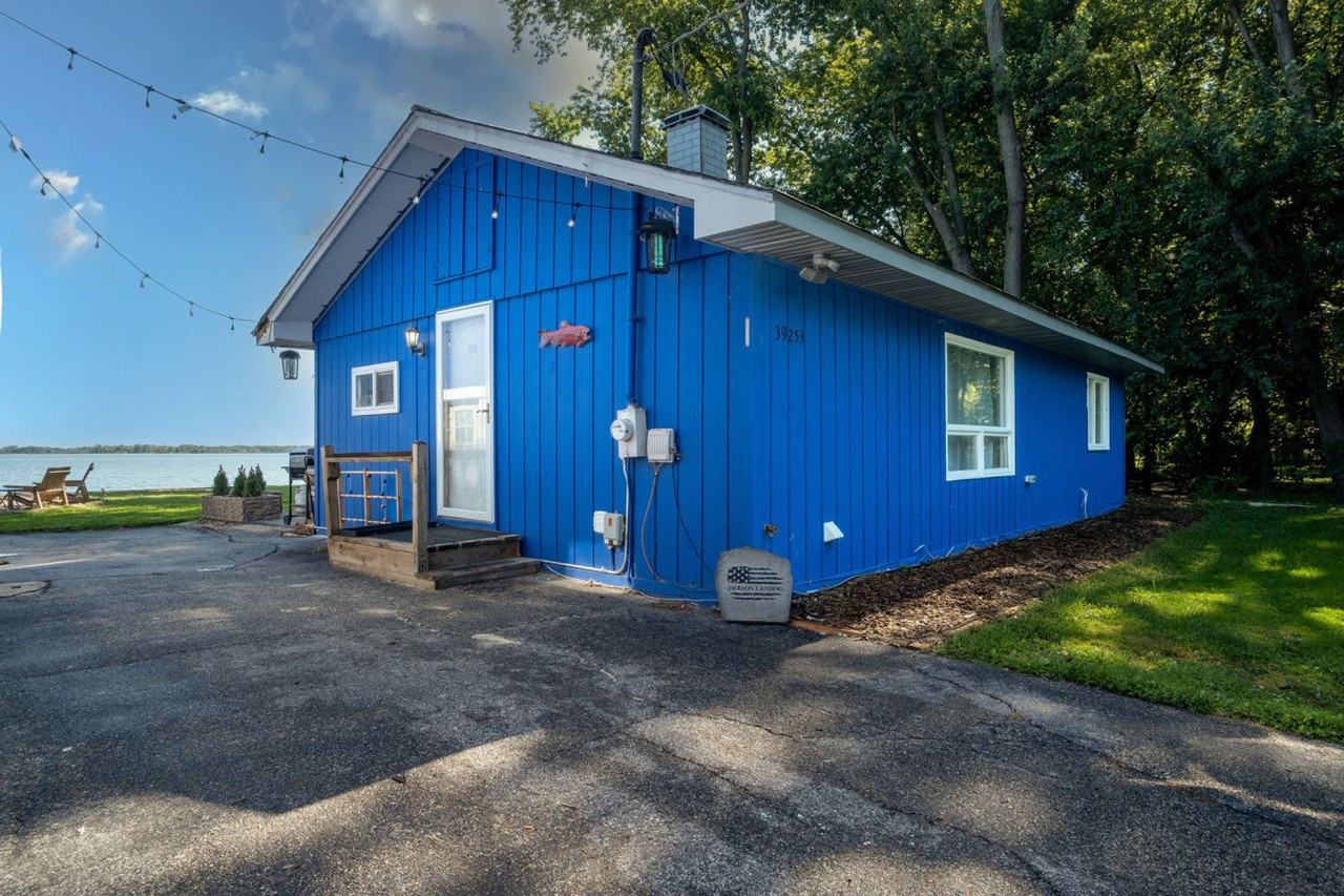 39259 N Jackson Dr #1374781P - Photo 6 of 41