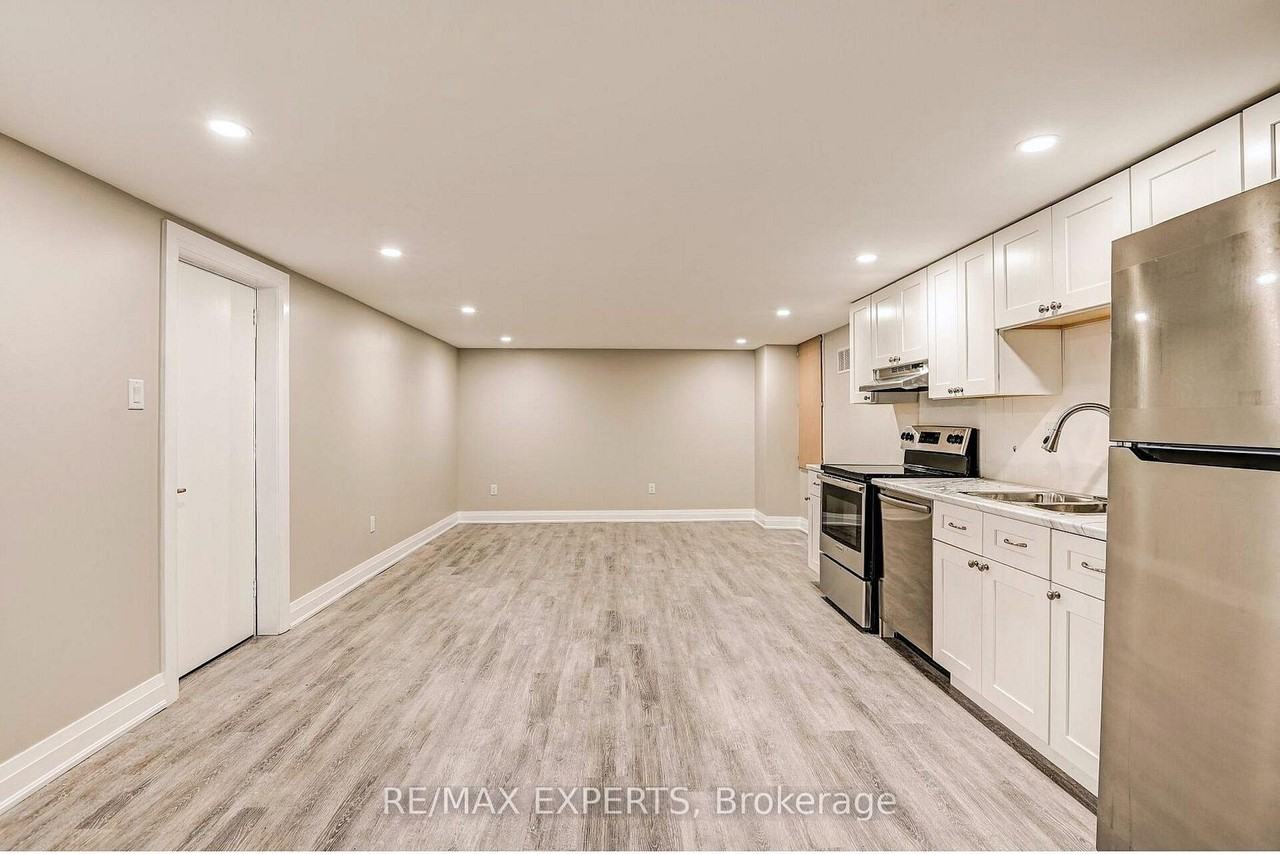 5077 Boyne Street - Photo 3 of 8