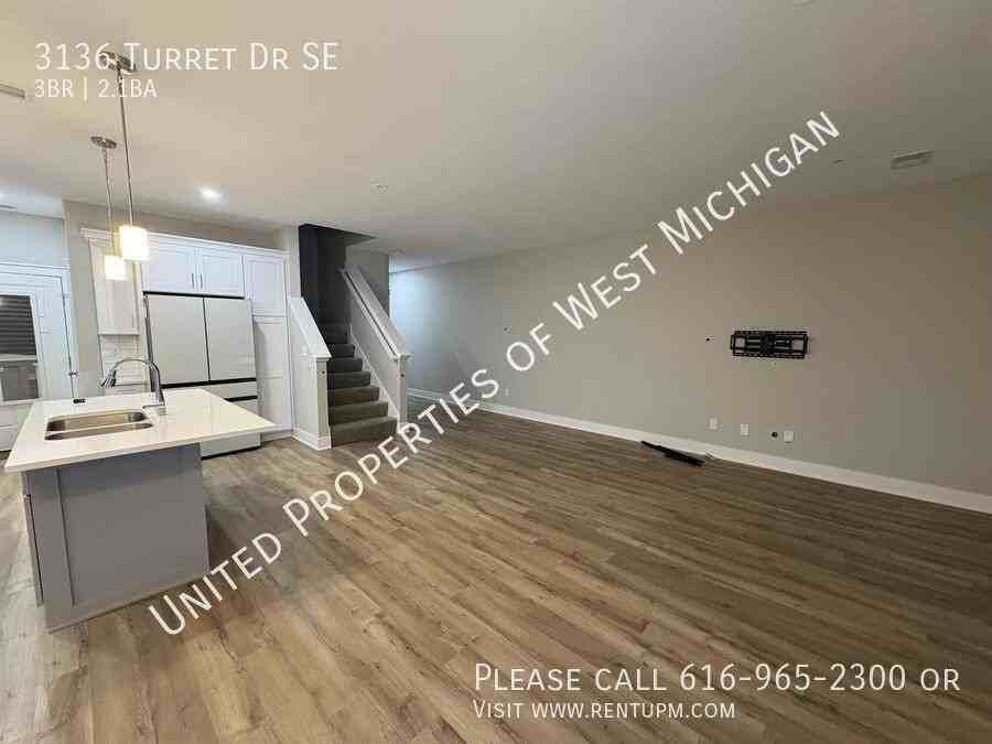 3136 Turret Dr Se - Photo 4 of 8