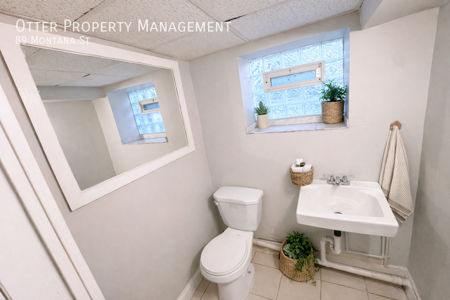 89 E Montana St - Photo 4 of 50