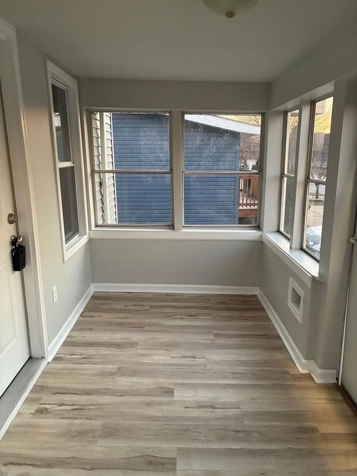 5351 Kent Ave - Photo 3 of 7